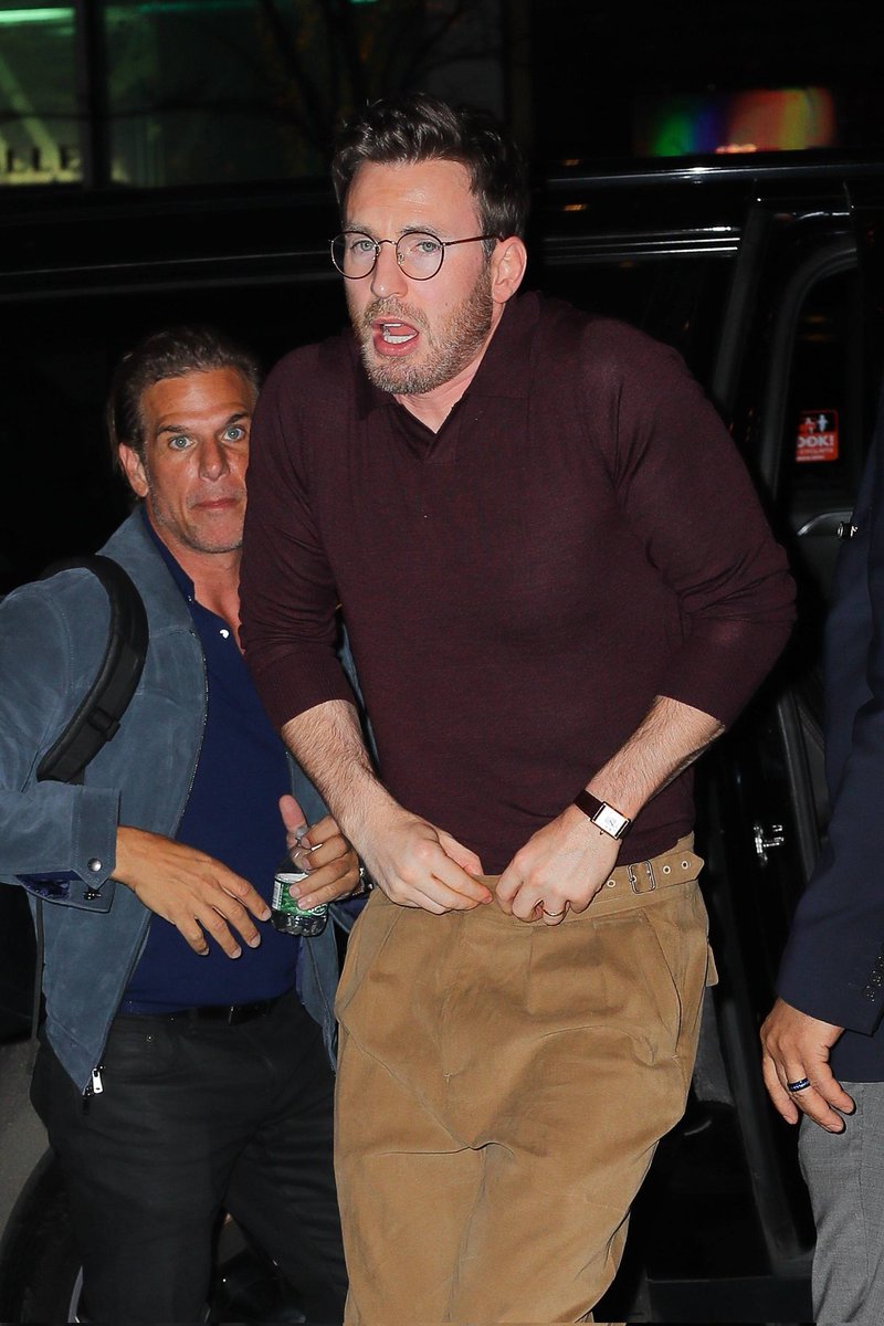chrisevansfanuk's tweet photo. Don't know why, but this photo makes me laugh, Chris Evans.

Thank you @brchrisevans. Please follow them and their website for more photos. https://t.co/ysaiafJf4C