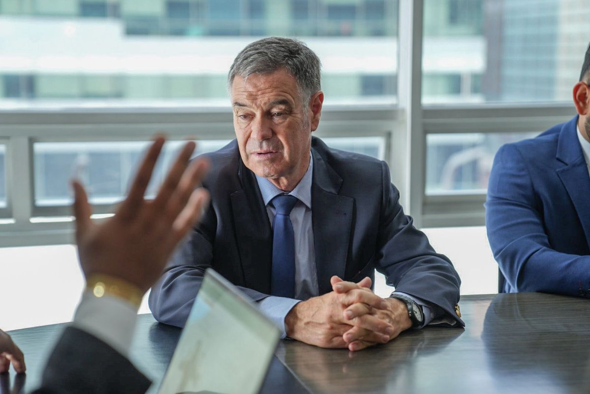 El superintendente <a href="/LarryAlvarezM/">Larry Sadit Álvarez Morales</a> , junto a su equipo de trabajo, lideró un encuentro con el Senador de Chile, Manuel José Ossandón , para intercambiar experiencias y buenas prácticas en vigilancia y seguridad privada.

El modelo colombiano se consolida como referente regional.