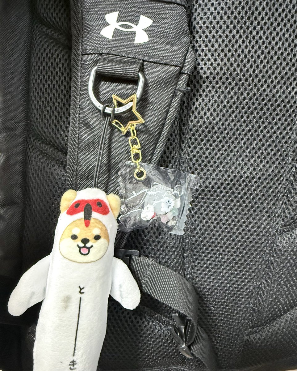 いもむしさん️ tweet media