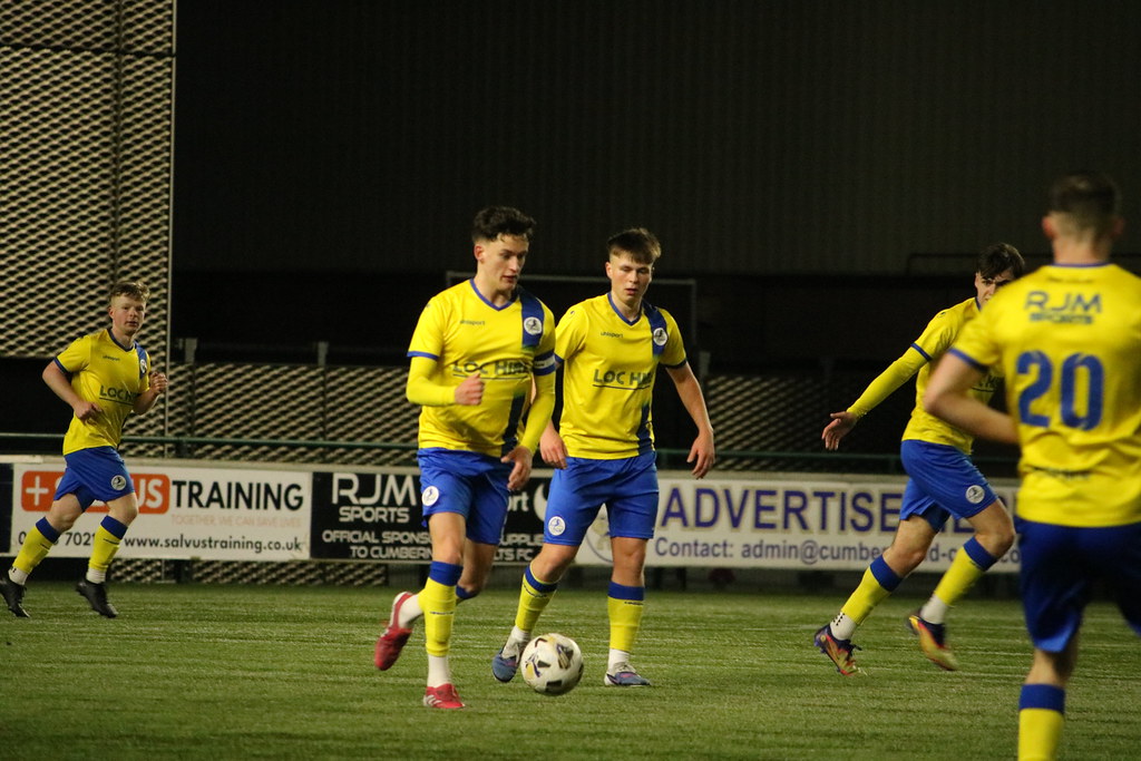 OfficialCColts's tweet photo. Photos from tonight's Lowland Development League U20s game against Linlithgow Rose 

📸  @gus_p30 https://t.co/aNhXKpeGSL