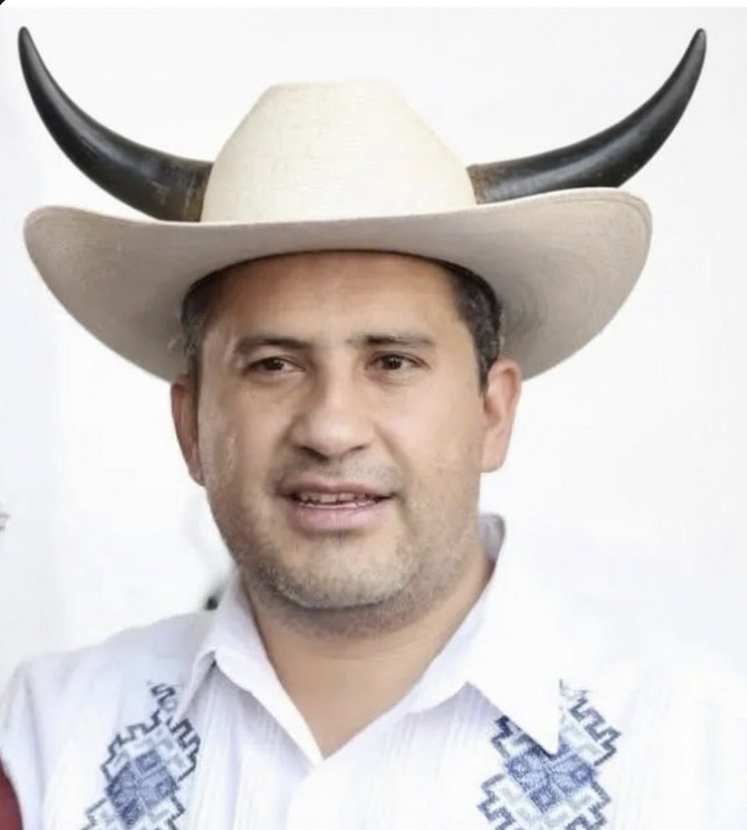 nomas lo justo..!!💎 tweet media