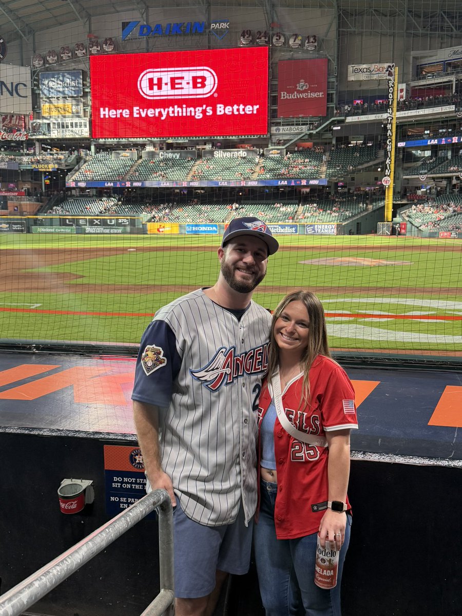 _Dom2Bomb's tweet photo. When your sorry ass team you love is a 4.5 hour drive away for opening weekend…you make that drive. LETS GO HALOS #RepTheHalo https://t.co/eqqpHQFYSL