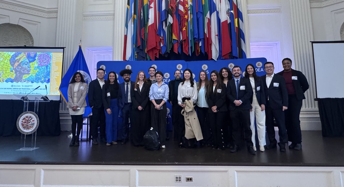 DDIOEA's tweet photo. Hoy en la OEA: Estudiantes de @SAISHopkins conocen la historia y el marco jurídico del sistema interamericano con el Departamento de Derecho Internacional. 📚🌎
#OEA #InteramericanLaw #SAIS #LegalEducation #GlobalLaw @OEA_oficial https://t.co/18cG1mvDFh