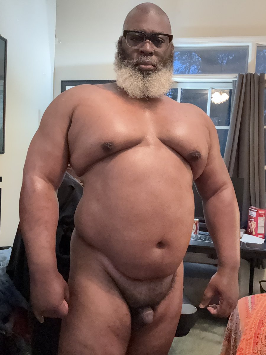 Bear4Blackxxx who wants 2 COLLAB? tweet media