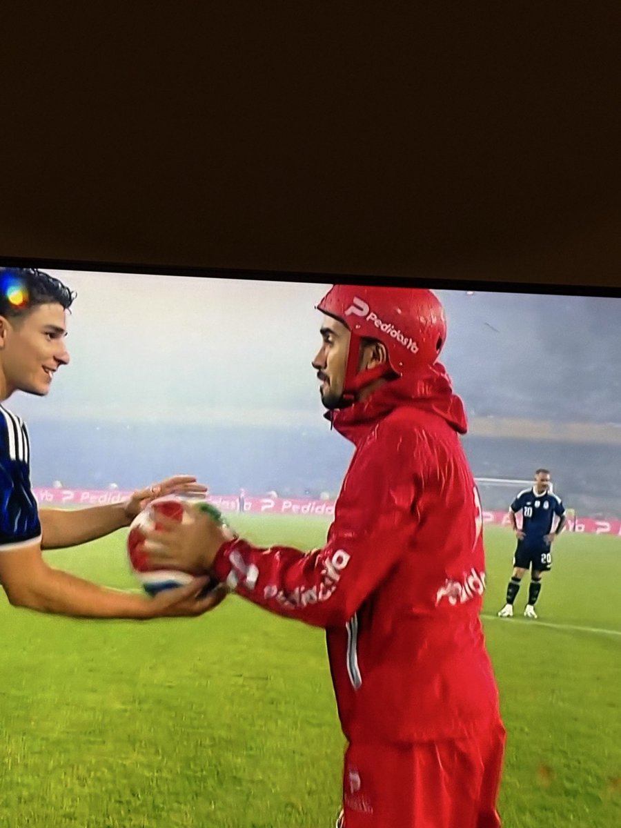 Cristian Domínguez 🍾 tweet media