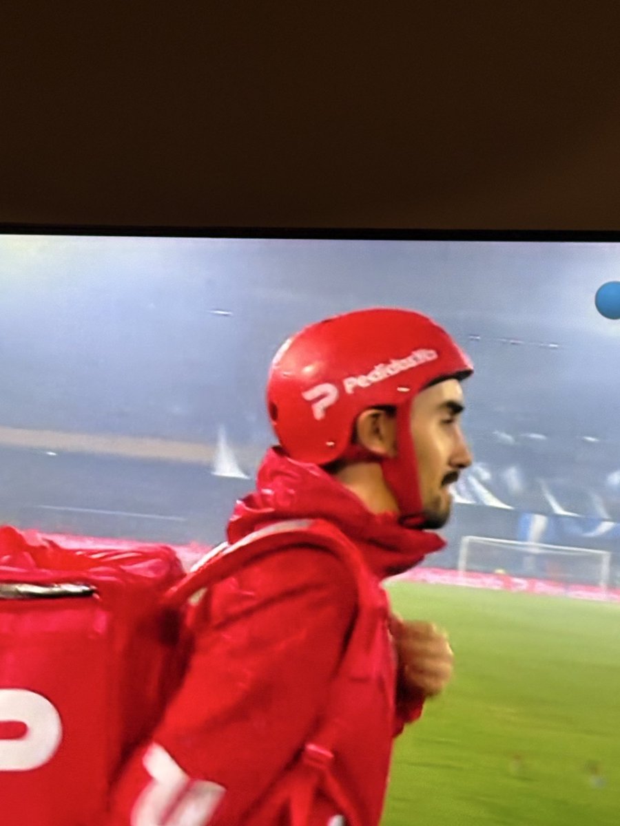 Cristian Domínguez 🍾 tweet media