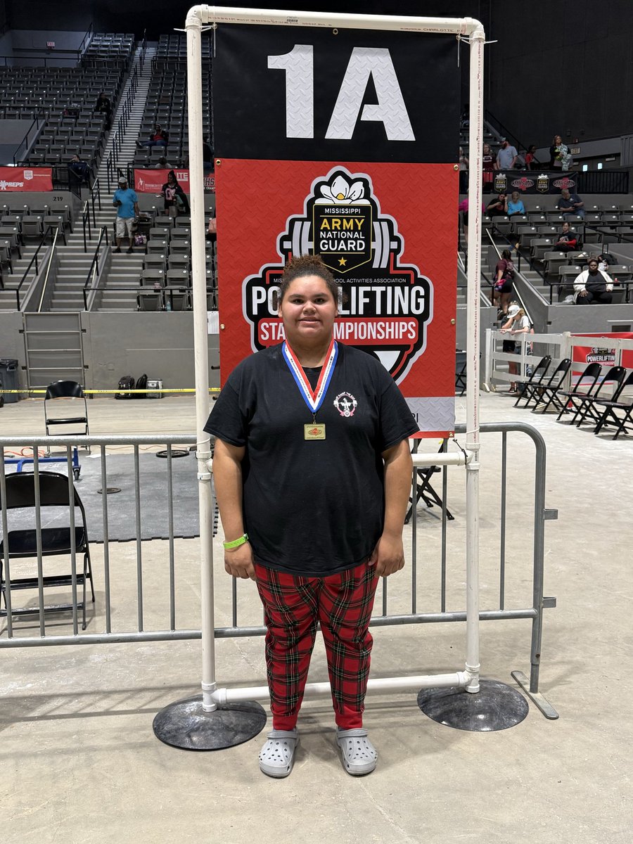 WHSPowerlifting's tweet photo. More pics to follow eventually…

I’m extremely proud of my ladies today (Addison, Morgan, Ariel, and Miley)! Congratulations to state champion powerlifter, Miley Pittman! She also broke the state record for deadlift in her weight class with her last attempt! https://t.co/UcWpK9zqW0
