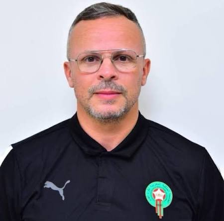 اختبار جيد للمنتخب المغربي في المباراة الأولى تحت قيادة محمد وهبي. المدرب بطل العالم لأقل من عشرين عاما اعتمد خطة مختلفة عما عهدناه سابقا خصوصا اللعب دون قلب هجوم. 
النتيجة ليست ذات أهمية كبيرة في مثل هذه المناسبات، لكن التعادل (مع إضاعة ركلة جزاء) أمام ثاني تصفيات منطقة أمريكا