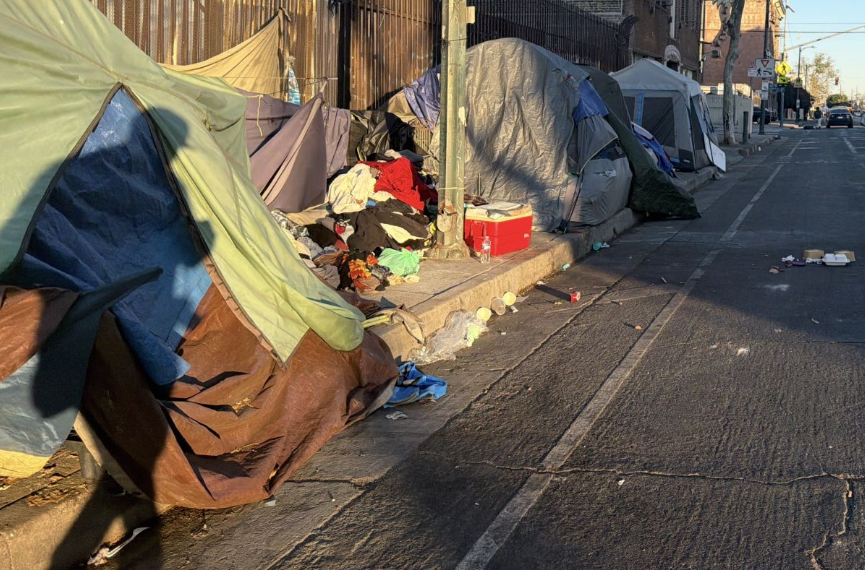 IRMUnfiltered's tweet photo. A dangerous shift is underway in how America sees homelessness 🧵

My latest for @invisiblepeople looks at how media, policy, and public frustration are reshaping the narrative—and why it matters.

https://t.co/gB0vxR94PY https://t.co/IdQp4CaYVp