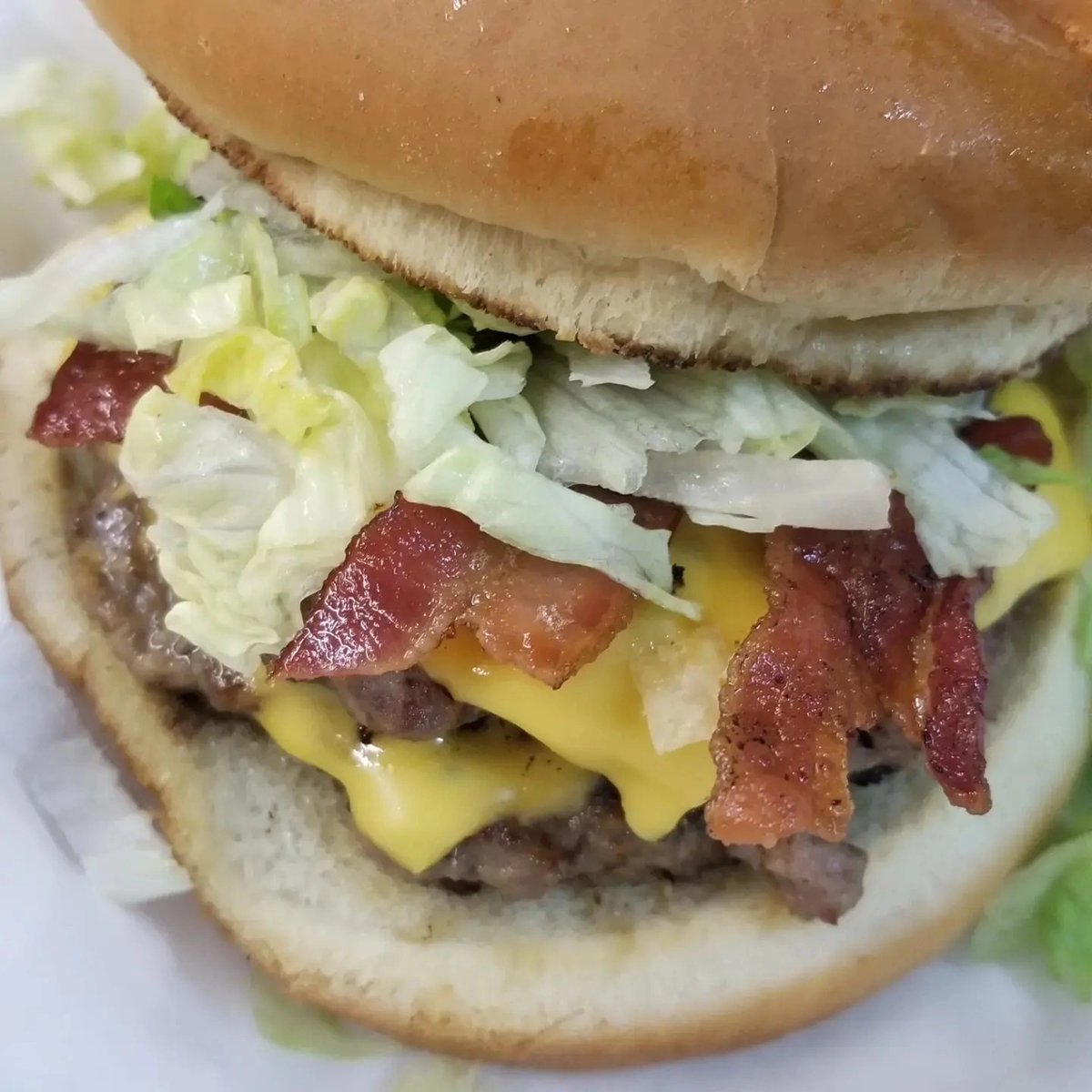 Patton's 601.877.9993 tweet media