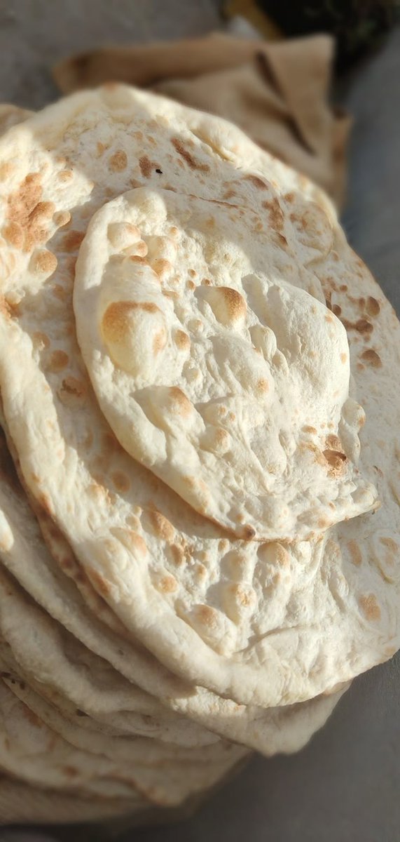 𝐁 𝐀 𝐒 𝐈 𝐌 -نوستالجيا🍂 tweet media