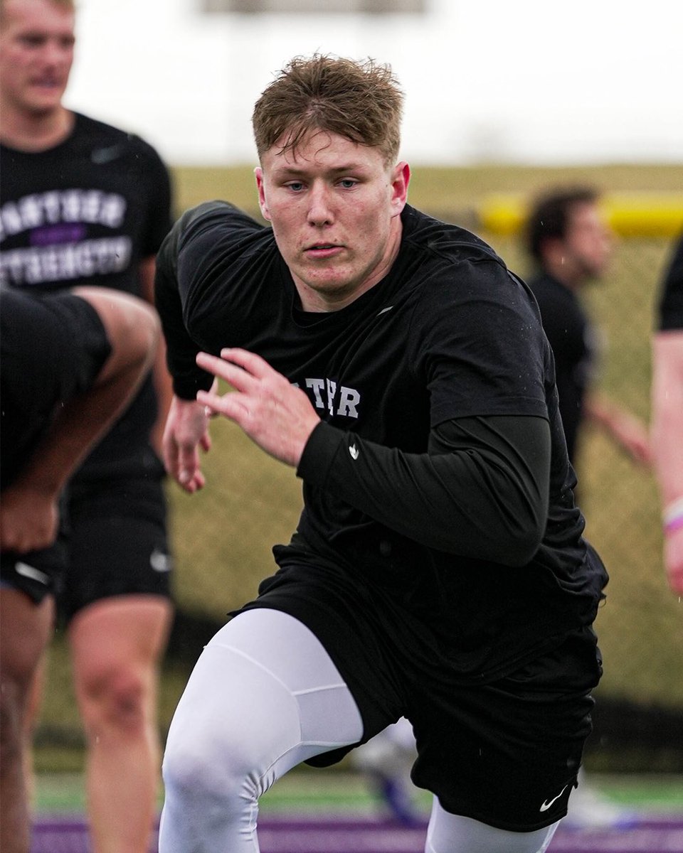 UNI Football tweet media