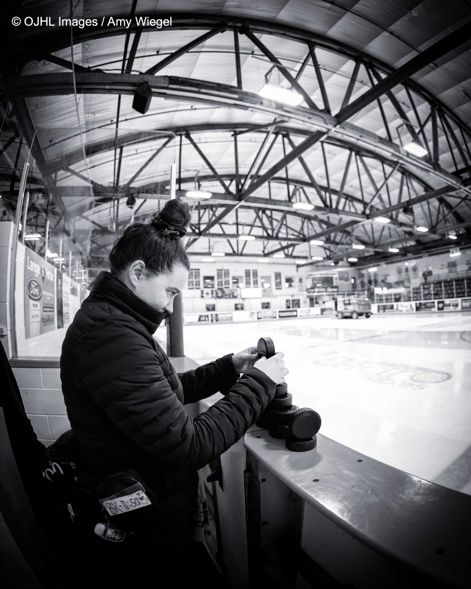 Amy Wiegel (Deroche) tweet media