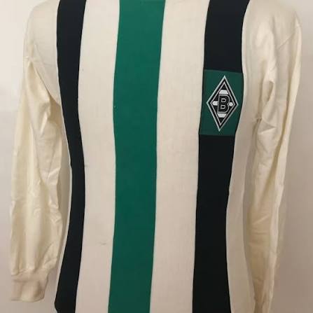 Arthur Ladinszky tweet media