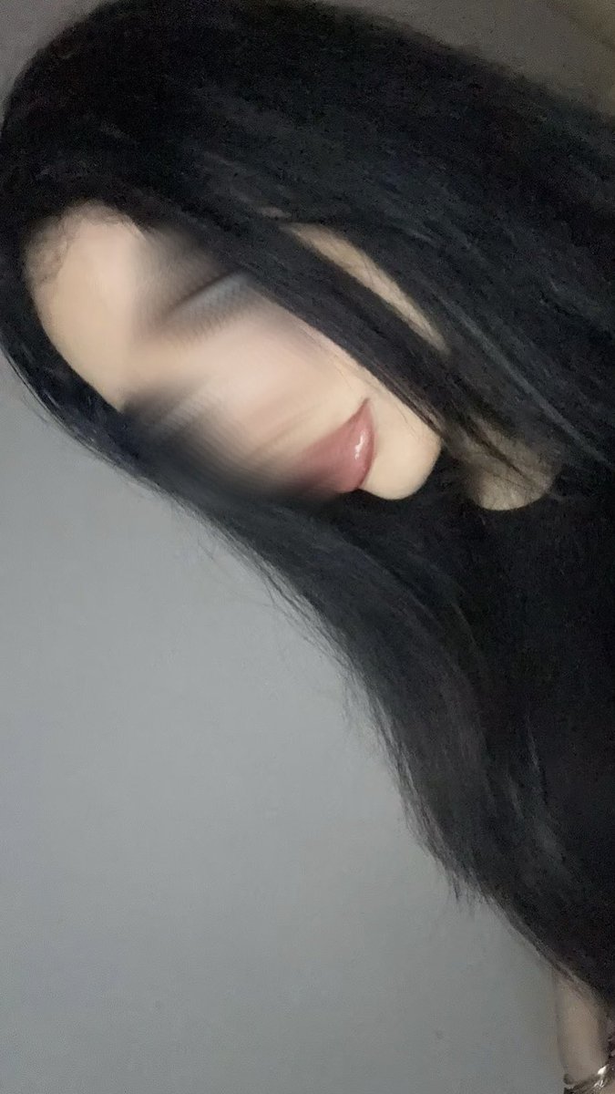 ritooj_a's tweet photo. 🐈‍⬛🖤  #queen #beauty https://t.co/AxHFFSSHAM