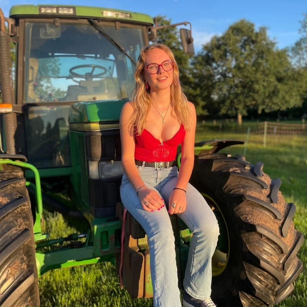 Maga Nadine tweet media