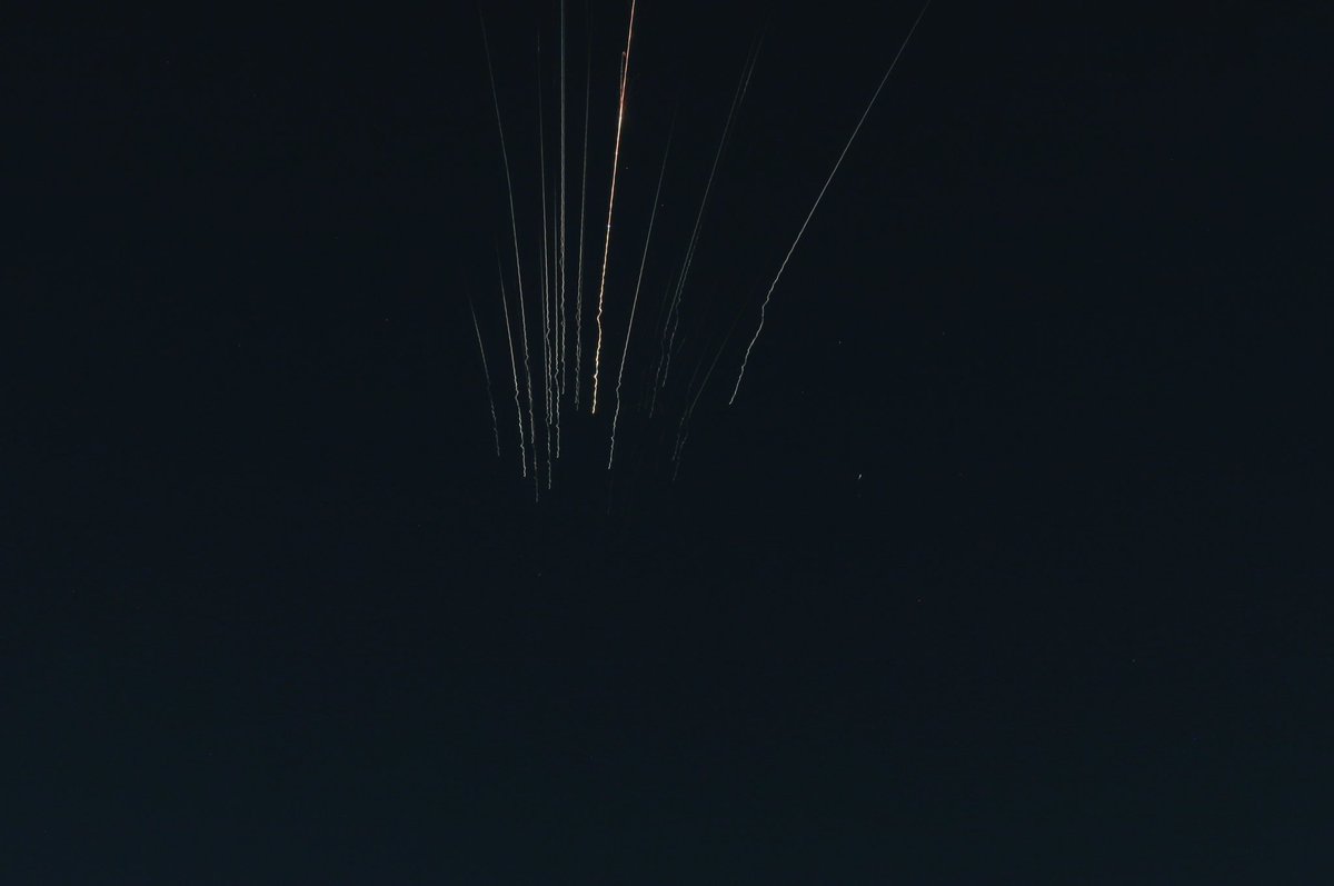 Experience Humans tweet media