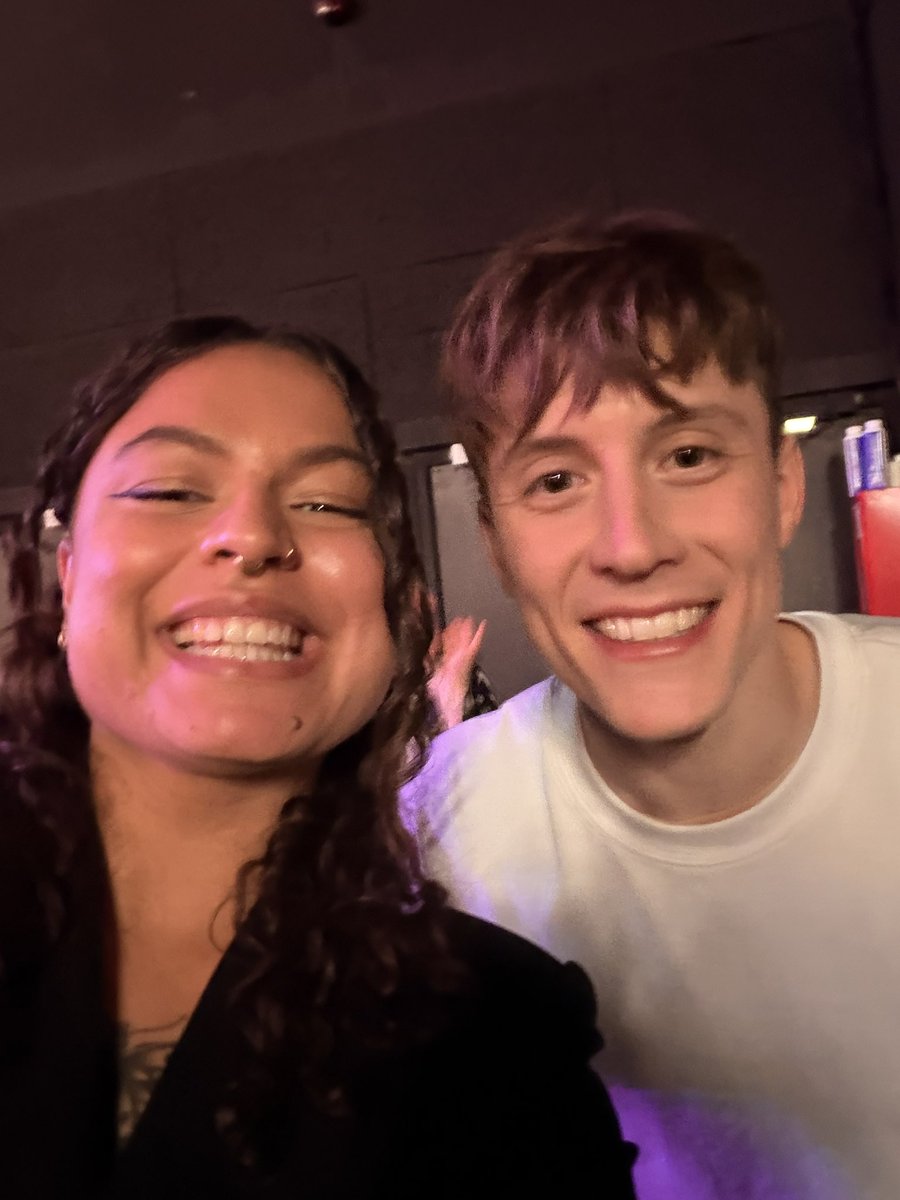 loriane 🪩 44 tweet media