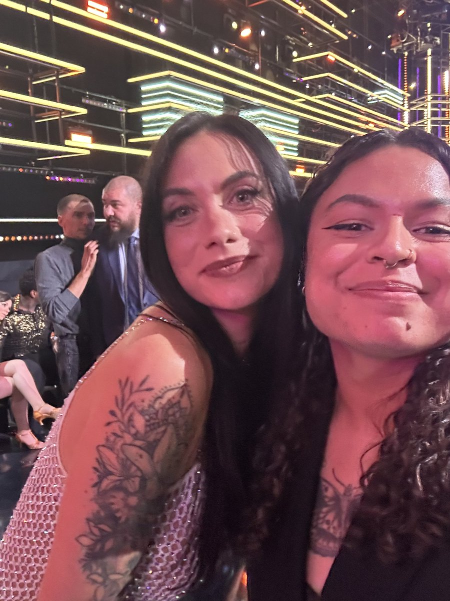 loriane 🪩 44 tweet media