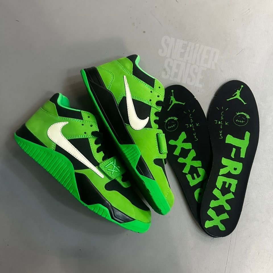 JustFreshKicks tweet media