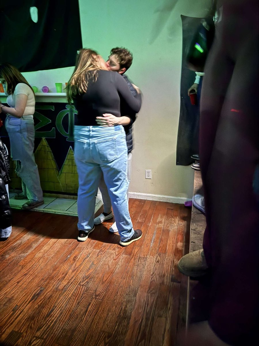 Women Being Awful tweet media