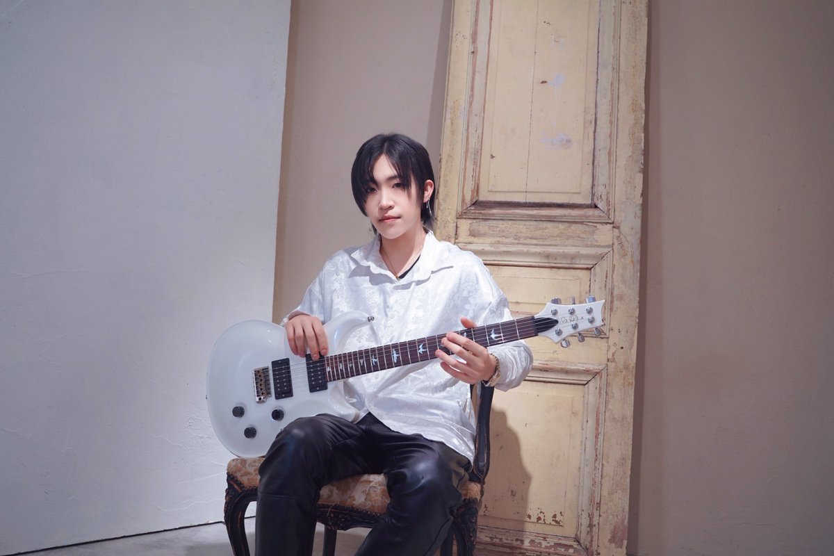 RT @ryunosukeguitar: 🥂🥂🥂🥂🥂 RT @ryunosukeguitar: 🥂🥂🥂🥂🥂