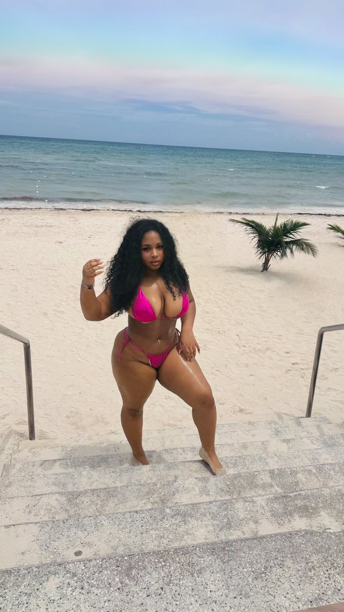 Gigi 💋 tweet media