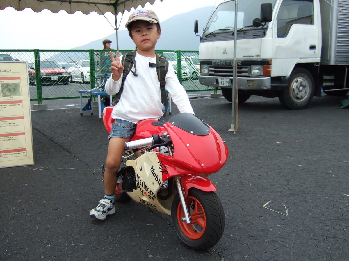 タンクトップ tweet media