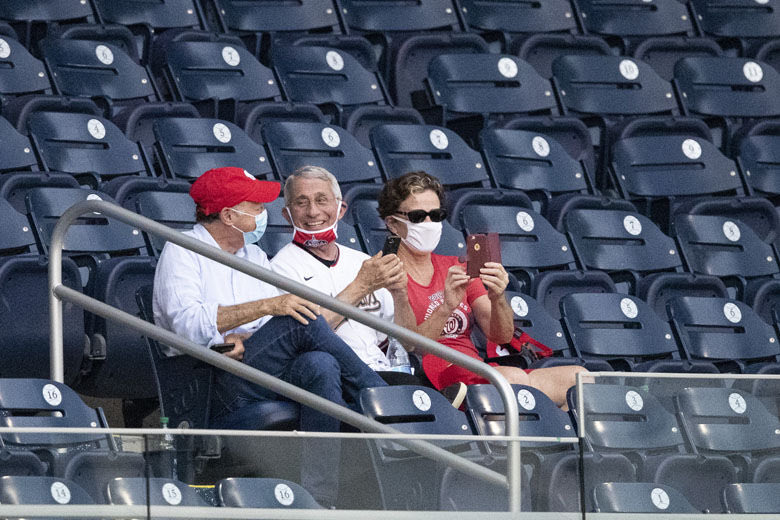 Kristen Mag tweet media