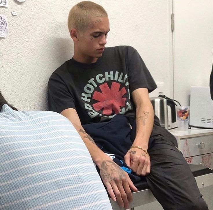 dominic fike pics tweet media