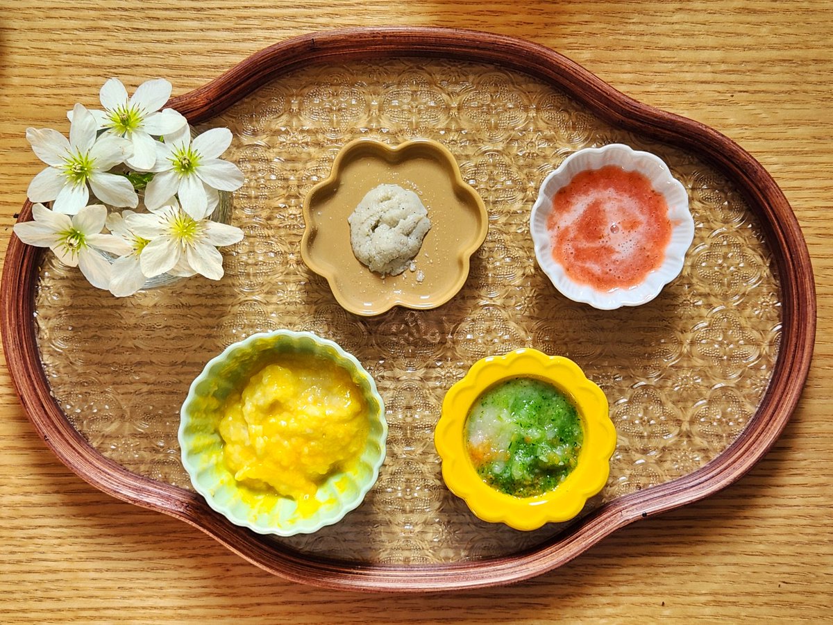 段々食材も足らなくなってきた、追加で作らなきゃ🤤

■今朝の離乳食お品書き■
かぼちゃのミルクパン粥
きゅうりと人参のポテトサラダ
しらすの白和え
いちごミルク
ミルク140cc