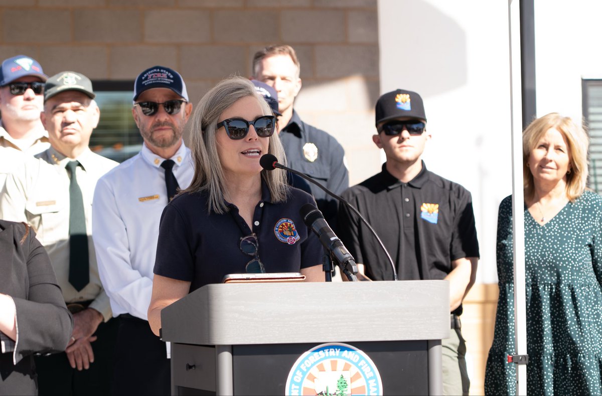 GovernorHobbs's tweet photo. As we head into wildfire season, I’m making sure Arizona is ready. Today, I joined @azstateforestry to open a new dispatch center and highlight AI detection cameras—tools that help us spot fires sooner, respond faster, and better protect our communities and firefighters. https://t.co/iLESZnnzpW