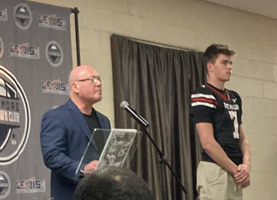 linganorefb's tweet photo. Great time celebrating the next LANCERS at @BTC_1988 Super 22 Banquet🔴⚫️🏈 @david_doy2 @BlakeTarletonJr @kendonbauer https://t.co/XlrZ5vSNXO