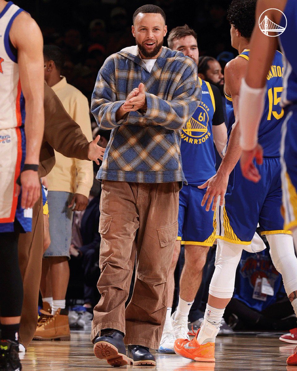 Warriors Lead tweet media