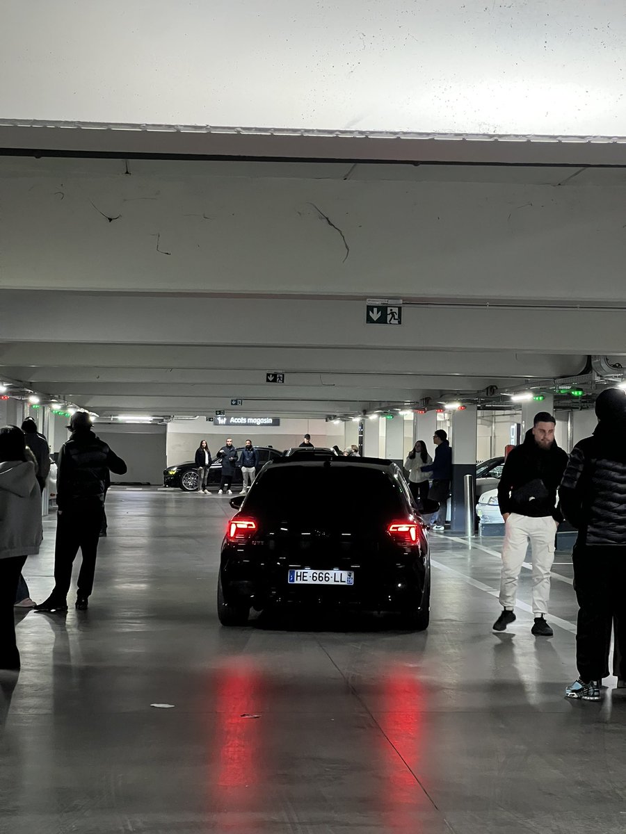 Zeubing🥶 tweet media