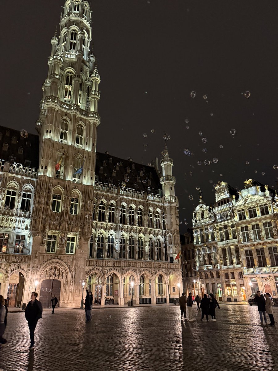 The wind tweet media