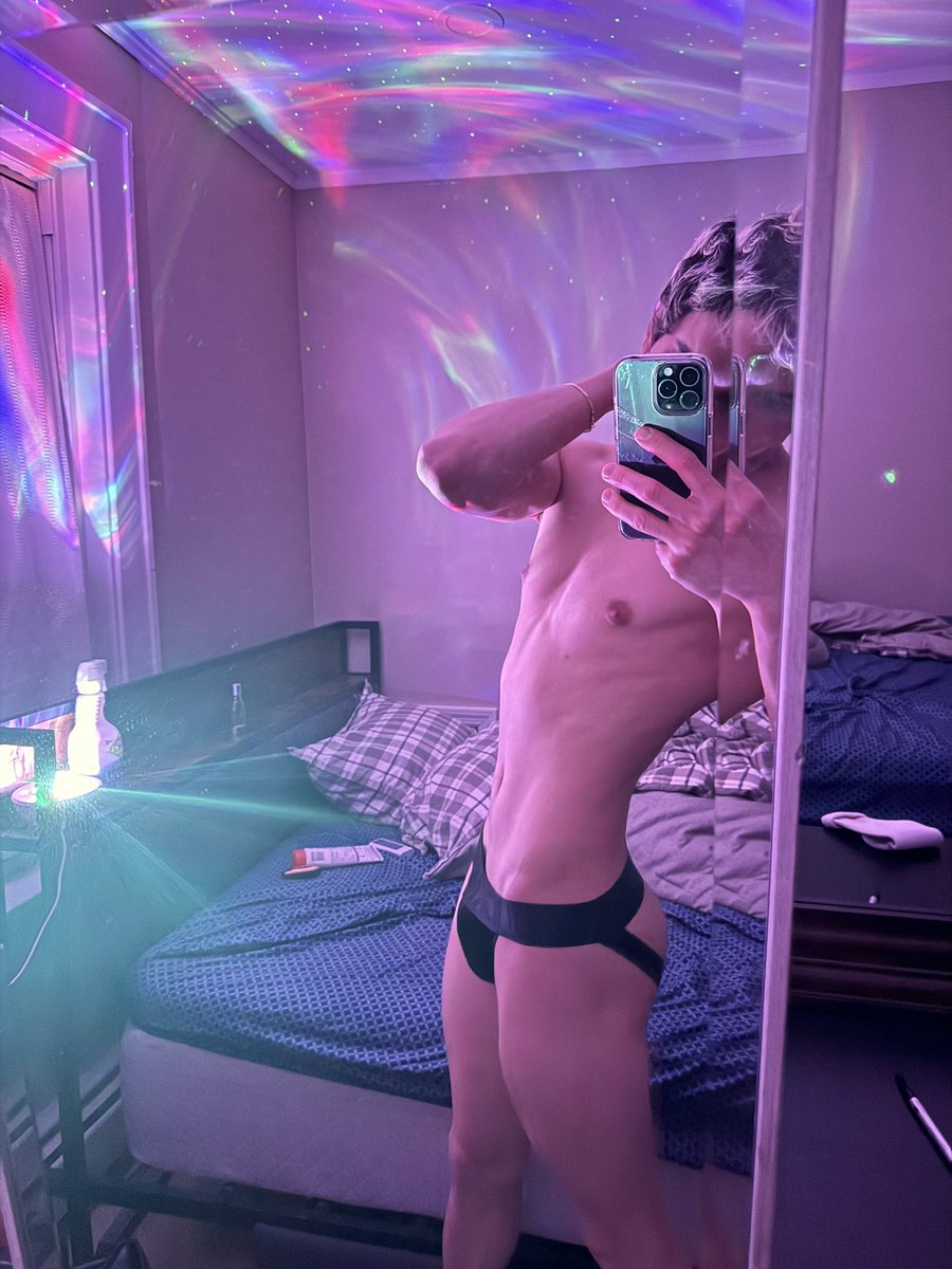 Onlymorbidthoughts tweet media