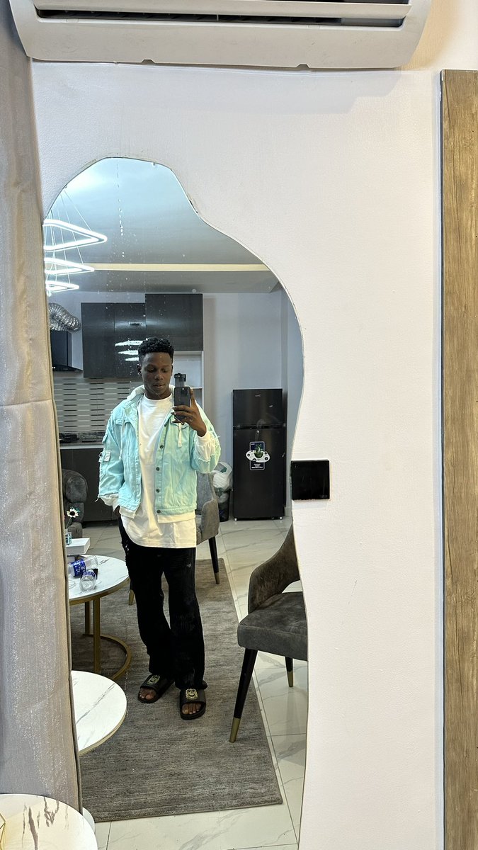 Barrylive4's tweet photo. I am the one                       Who shot this 🏌🏿‍♂️ https://t.co/Mg9ei3honW