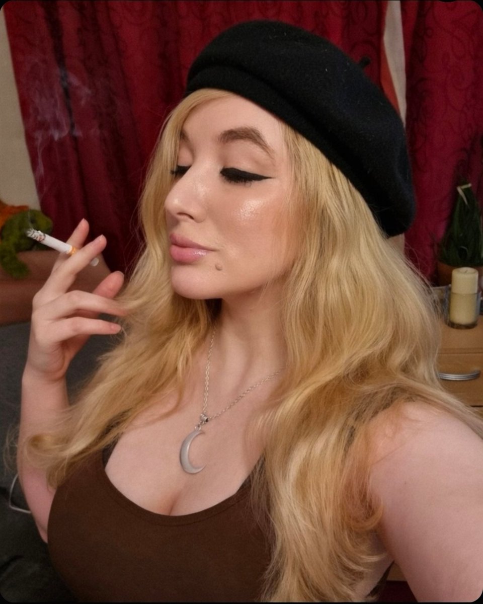 Moon Dragon tweet media