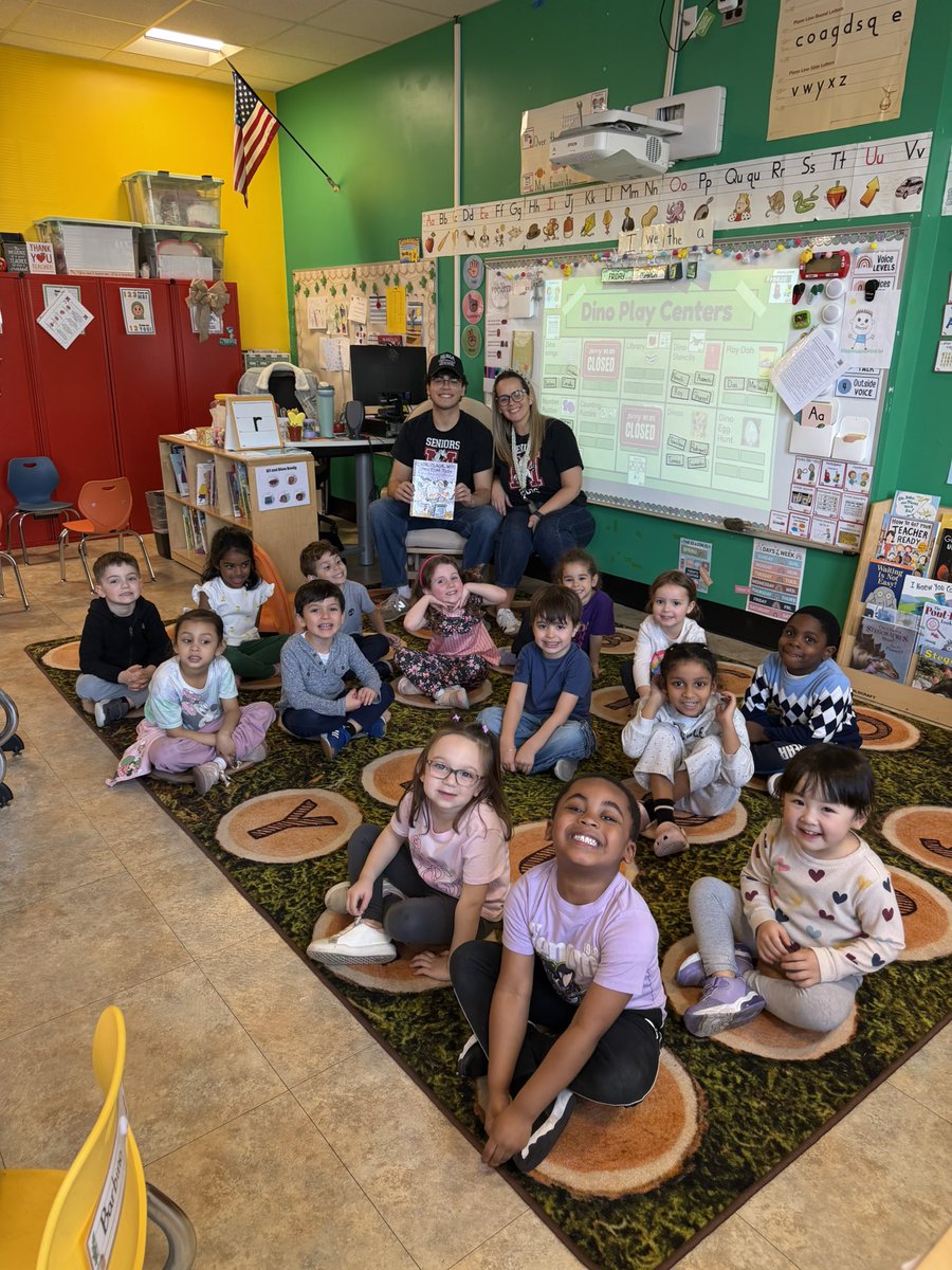 Ms. Dipaoli 🍎🖍❤️ tweet media