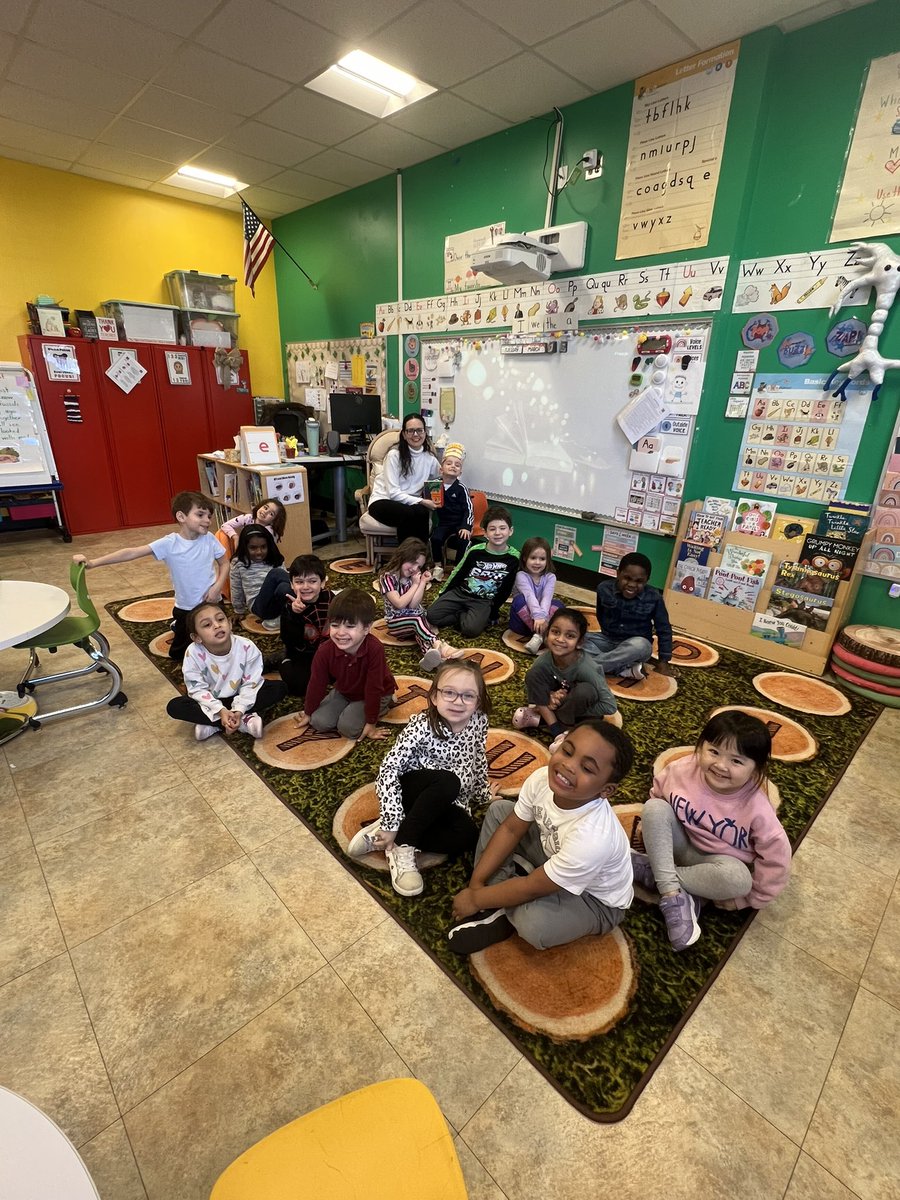 Ms. Dipaoli 🍎🖍❤️ tweet media