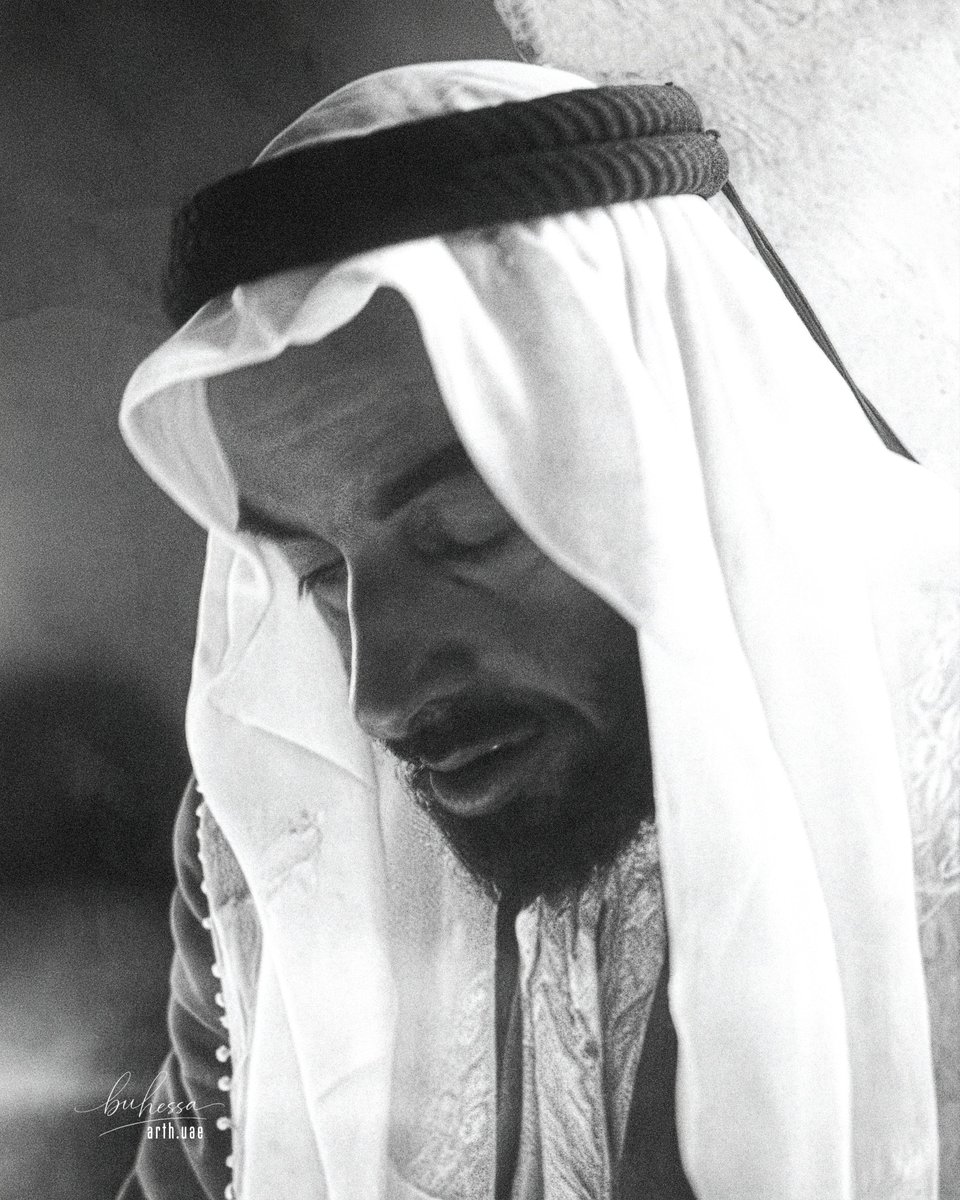 buhessa67's tweet photo. الشيخ زايد بن سلطان https://t.co/HLzpxzzg9q