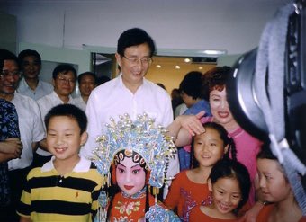 东方既白 tweet media