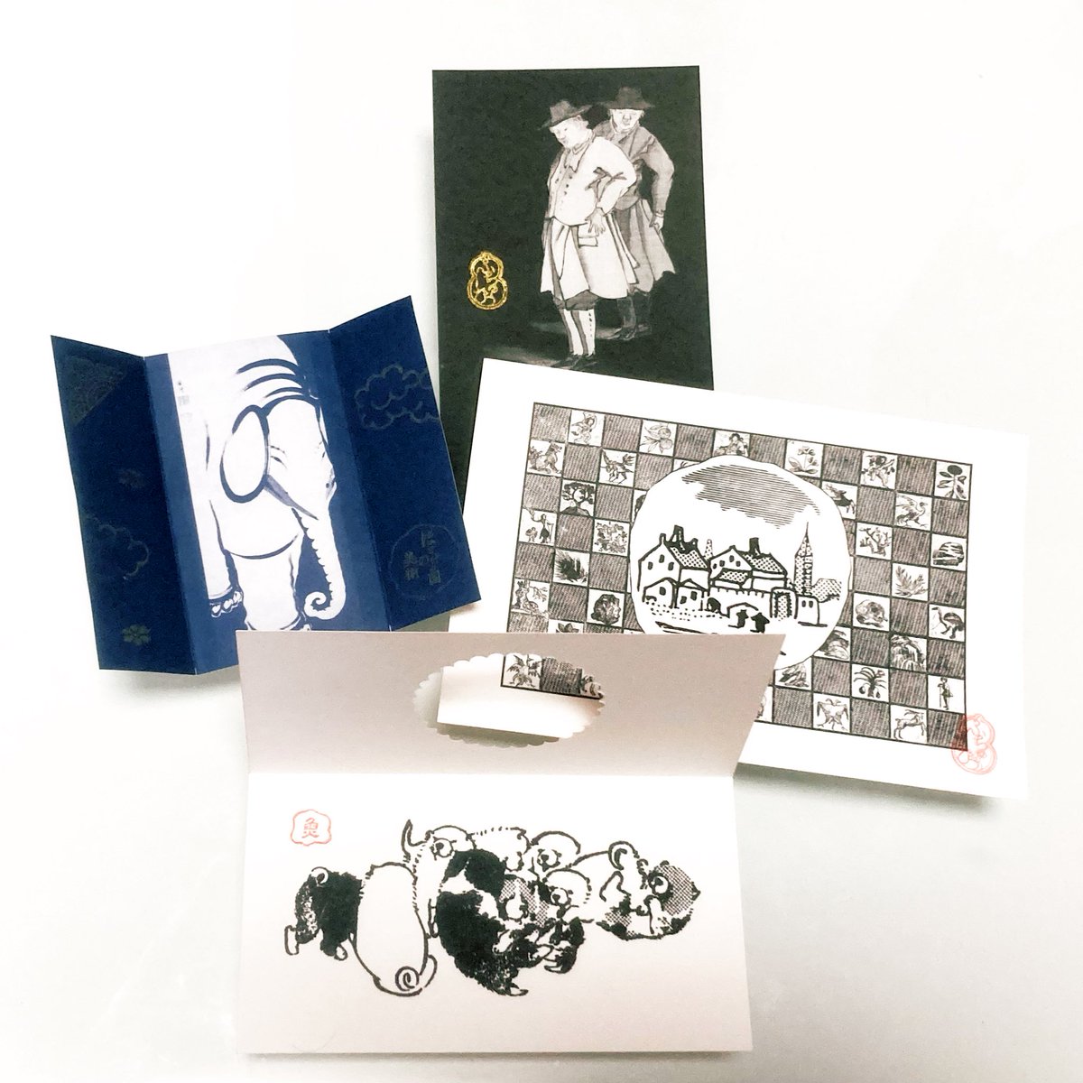 マンガ内でご紹介したカード作り体験、特定の曜日限定みたいなのでお気をつけください🙌 (美術館公式アカウントで告知されてます！)

府中市美術館は紙モノ体験コーナーを結構やってくれるので、集めるのたのしい✨
これからもやってほしいです〜

#府中市美術館 #蘆雪展