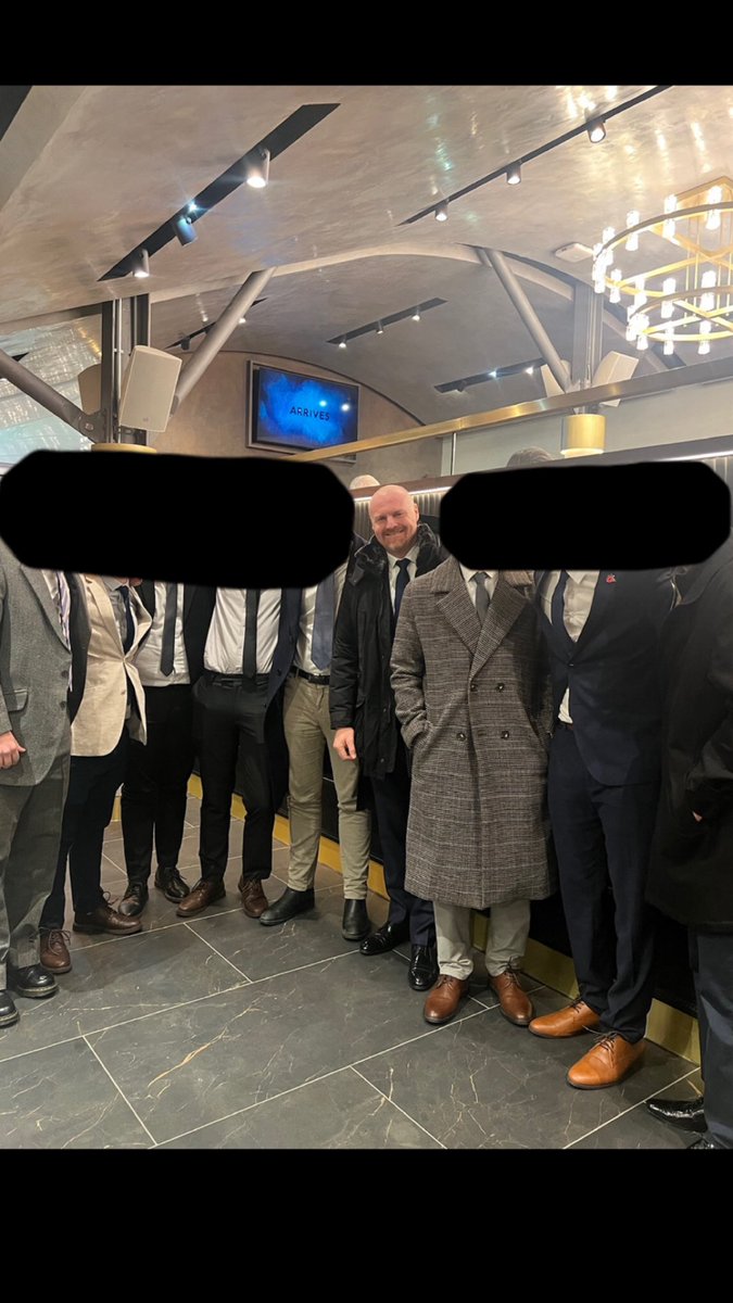 Palace a la Carolina tweet media