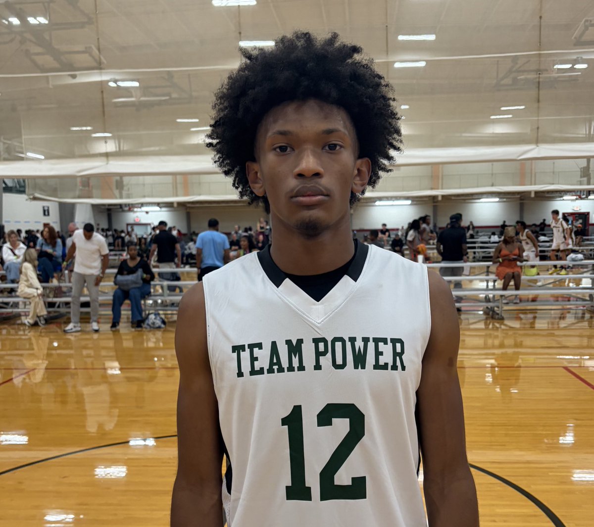 OntheRadarHoops's tweet photo. OTR Atlanta Classic 

‘27 Aidan Moses woke up with 19p in his opening game of the weekend. 

6-2 G shoots it well off the pull-up &amp; can elevate to finish above the rim.

📌 @aidanmoses_ https://t.co/cbsWu937bs