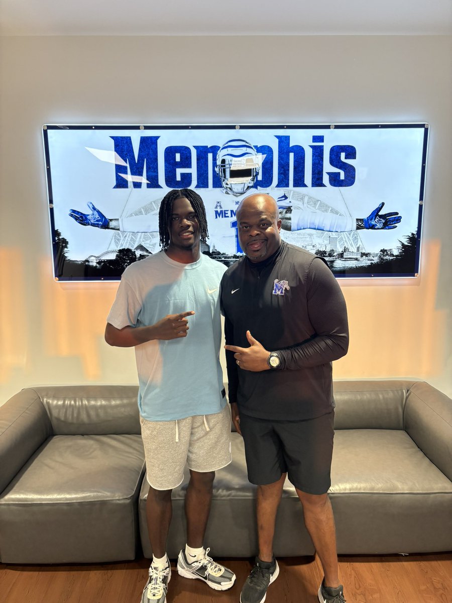 Lawrence Britt tweet media