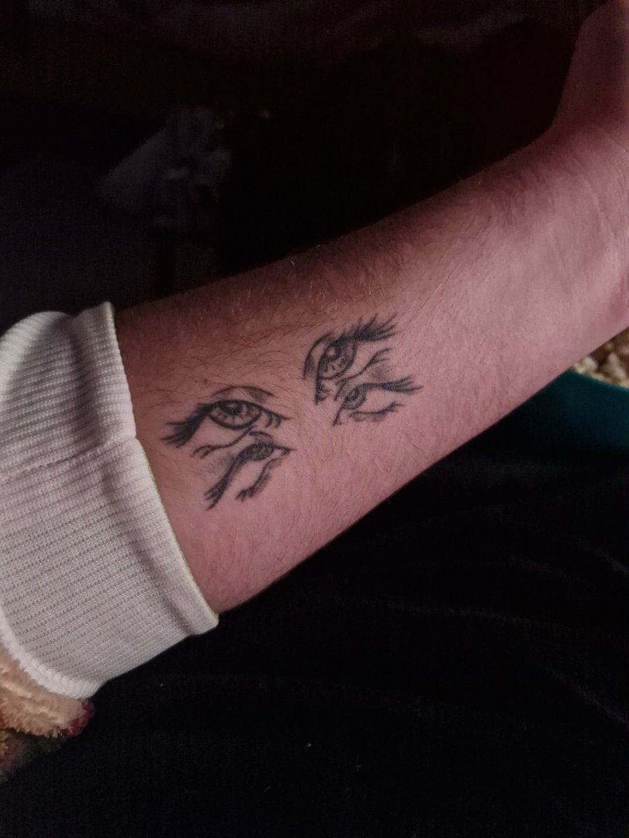 Tommy ♤ tweet media