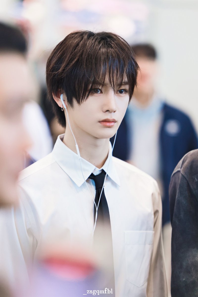 zsgqmfbl tweet media