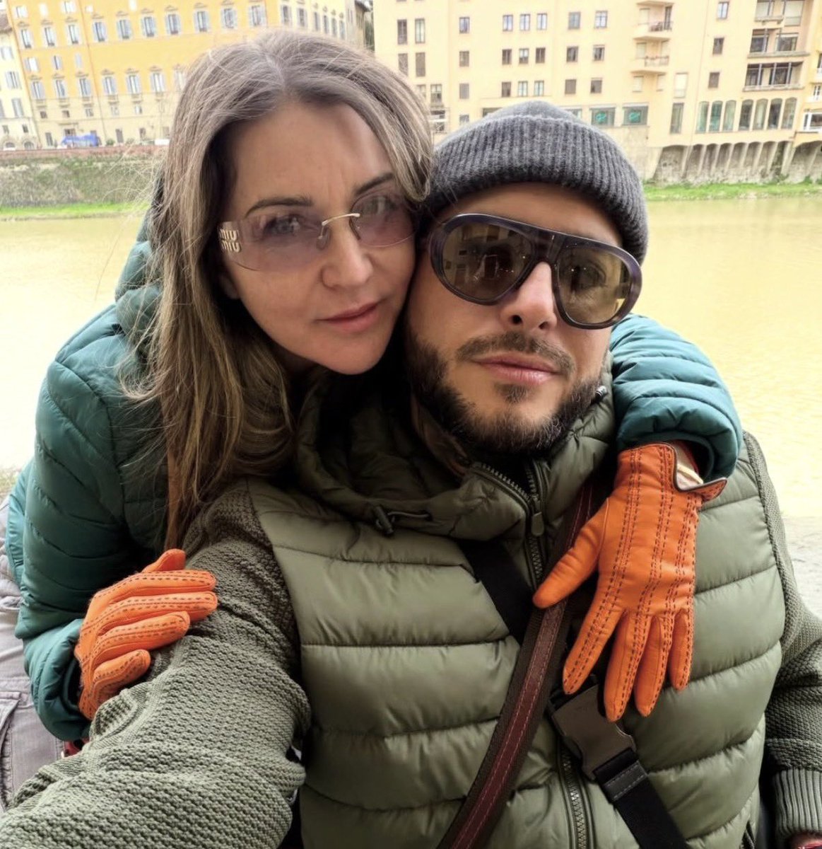 Doña Carmelita tweet media